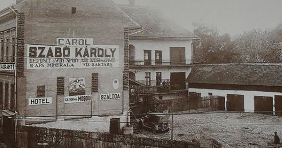 Vendéglőből könyvtár